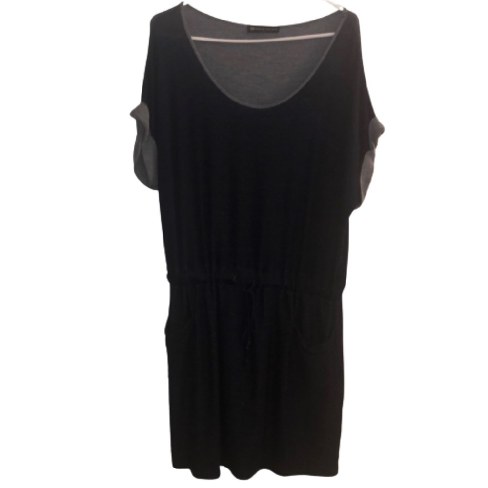 Causal dress